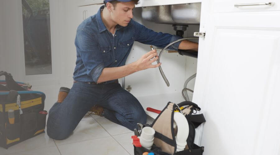 Expert burst pipe repair services in Lynco, WV